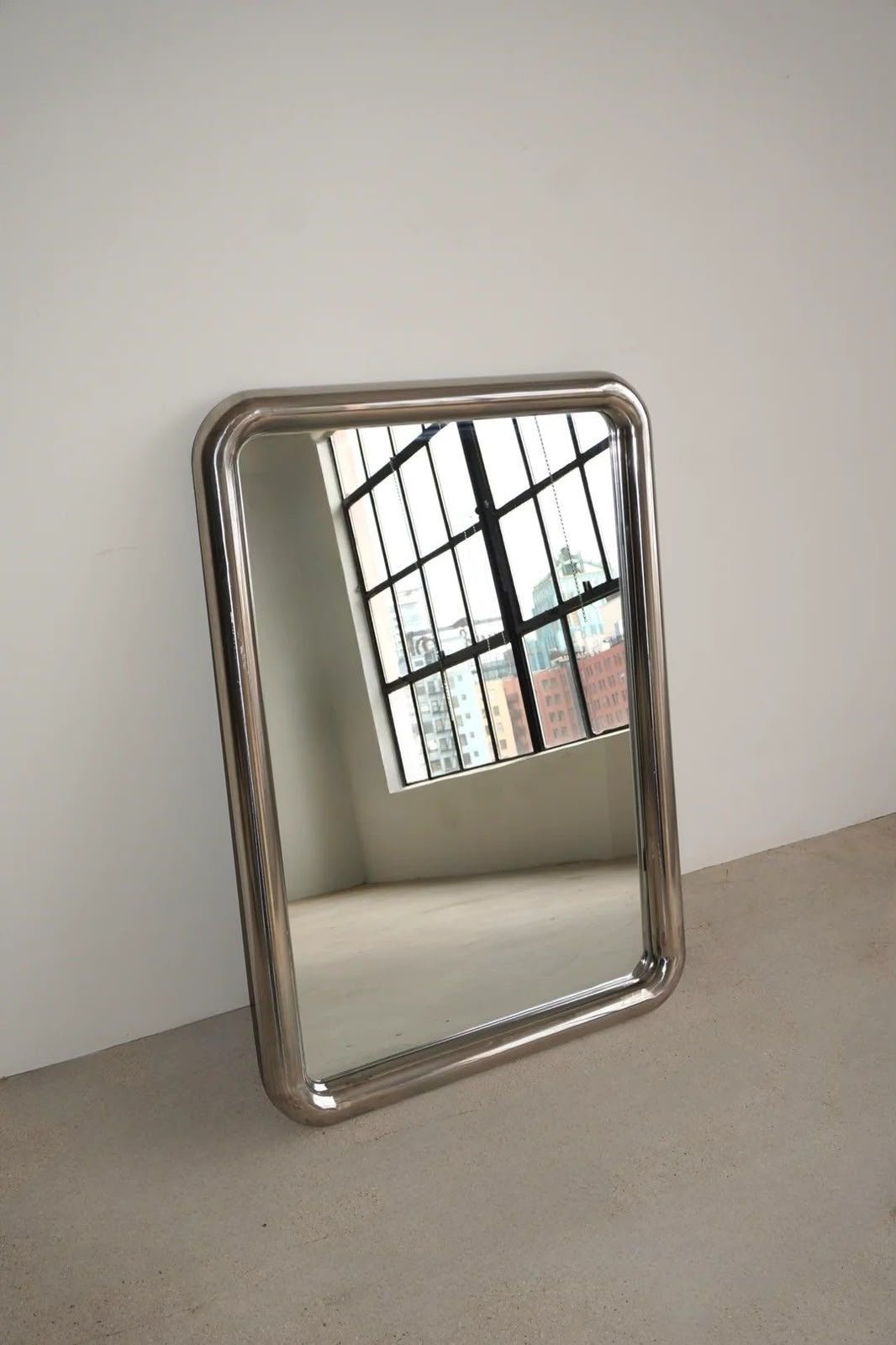 Mirror01